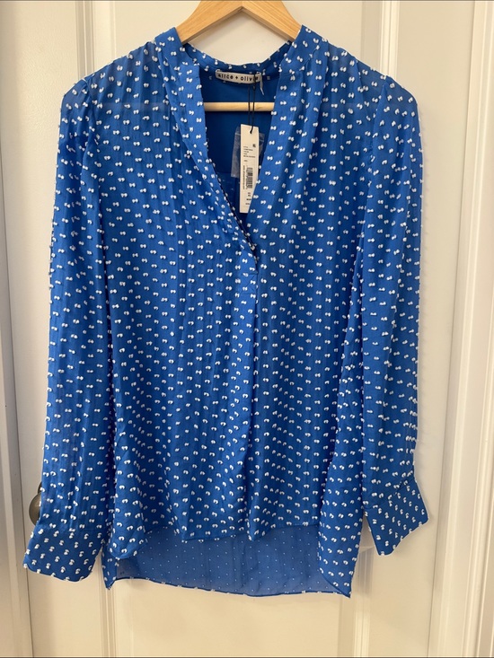 Alice + Olivia Tops - Alice + Olivia Royal Blue Printed V-Neck Blouse Size XS, NWT